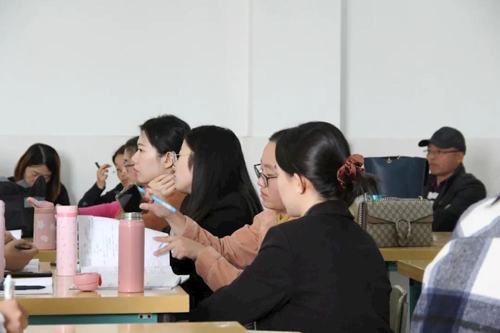 15c7b859a69e44c9b2cc8922b9ed5dd2.jpg 15c7b859a69e44c9b2cc8922b9ed5dd2.jpg