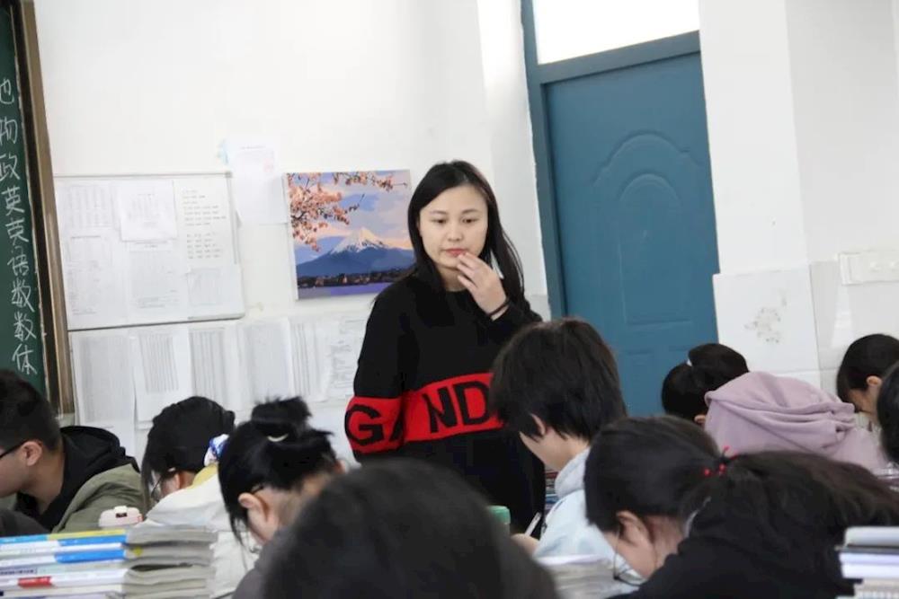 d544e6d6cd77431d8b0964a6e93eb9fa.jpg d544e6d6cd77431d8b0964a6e93eb9fa.jpg