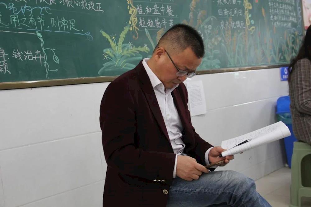 de9f80c20da04591abce6af84831dd7a.jpg de9f80c20da04591abce6af84831dd7a.jpg