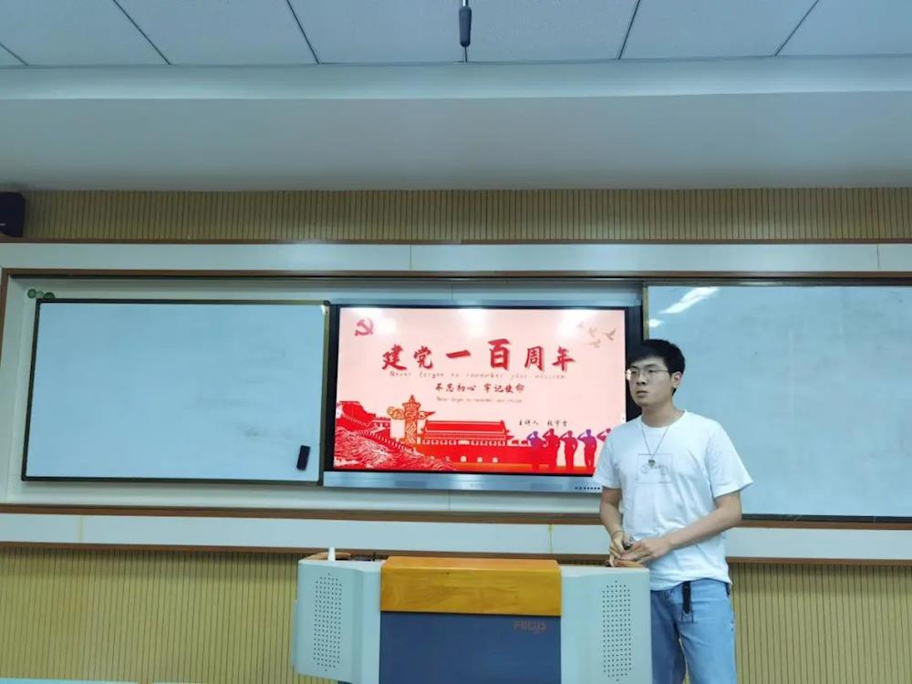 131e04ea46064e649e1126a4484fe8c2.jpg 131e04ea46064e649e1126a4484fe8c2.jpg