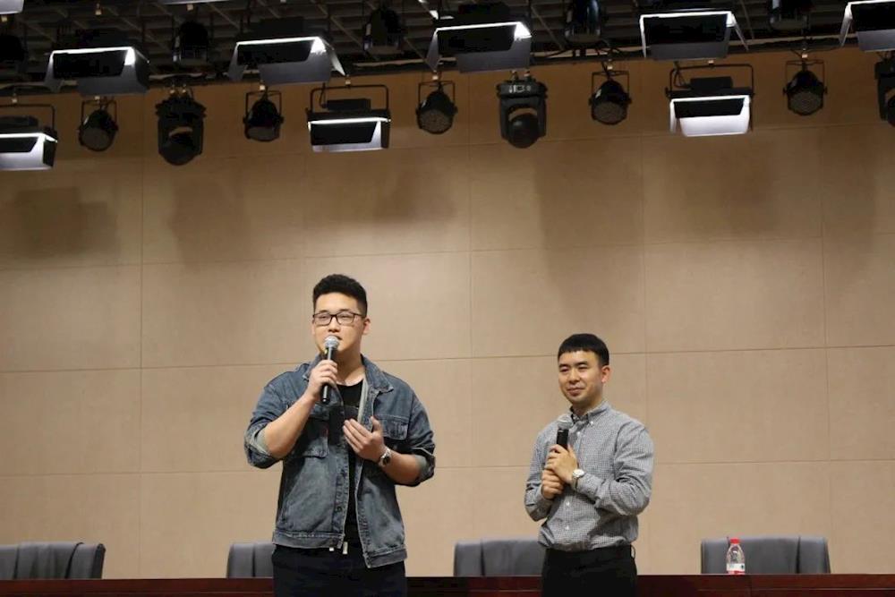 ce014018699047faaed5246e54874b7f.jpg ce014018699047faaed5246e54874b7f.jpg