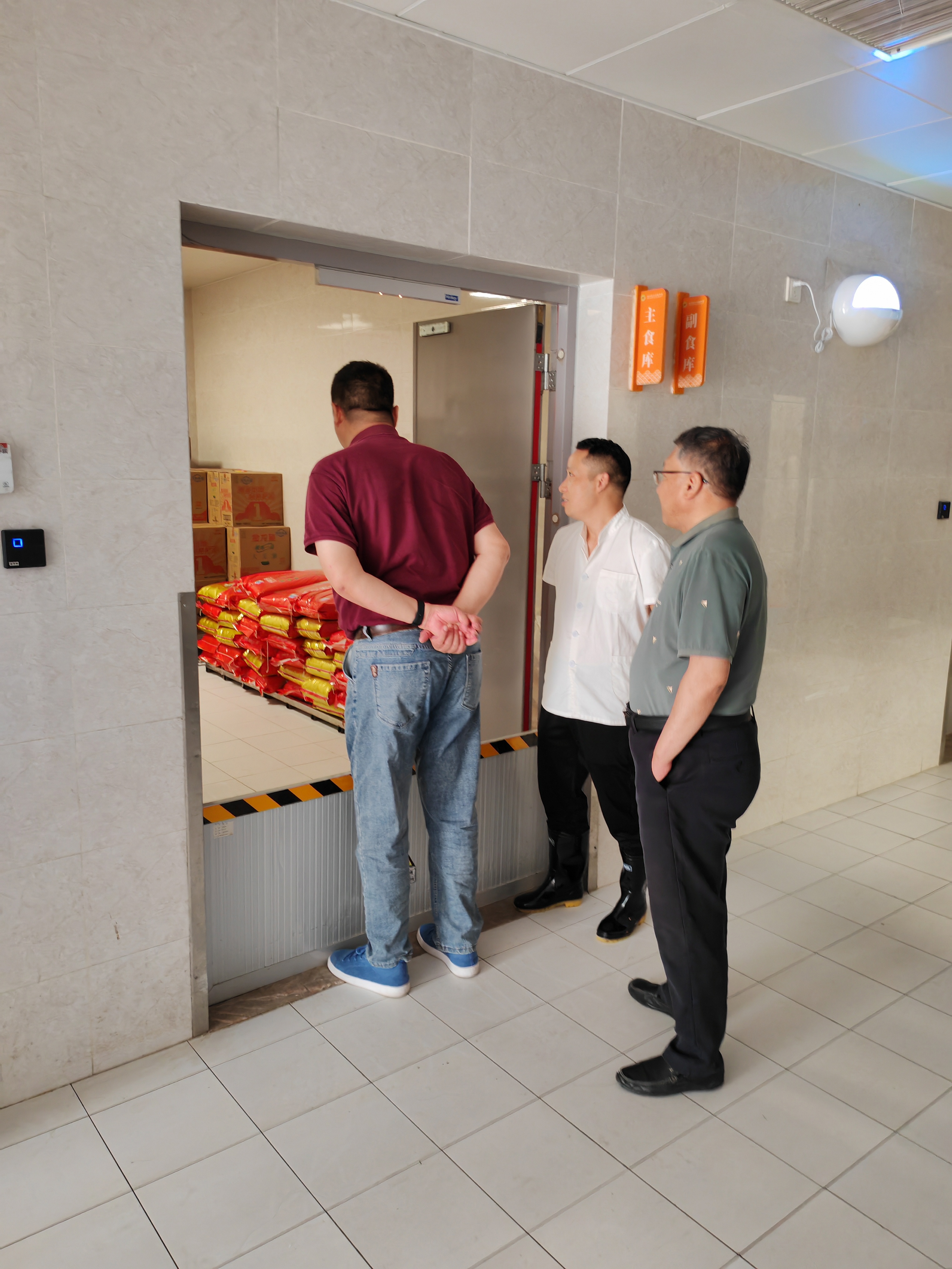 lQDPKHSxeuYnKBfND-DNC-iw1N81CABKWIkIGEzgbNK0AA_3048_4064